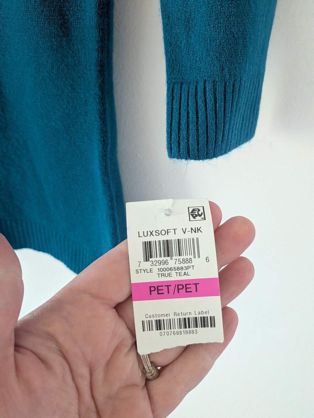 NWT Karen Scott Luxe Soft V-neck Sweater - Picture 4 of 7